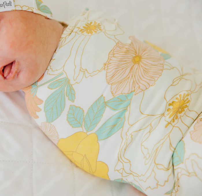 SWADDLE BLANKET