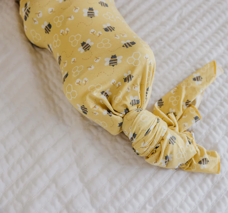 SWADDLE BLANKET