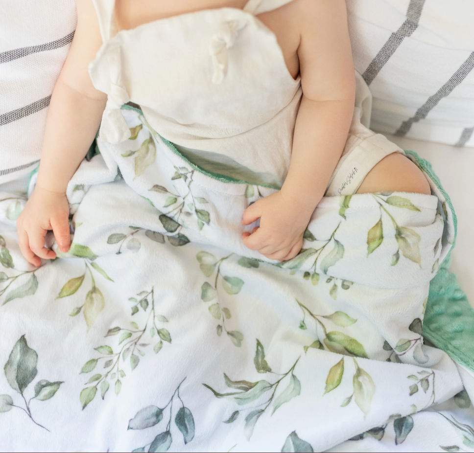 BLANKET MINKY GREEN EUCALYPTUS GREENERY