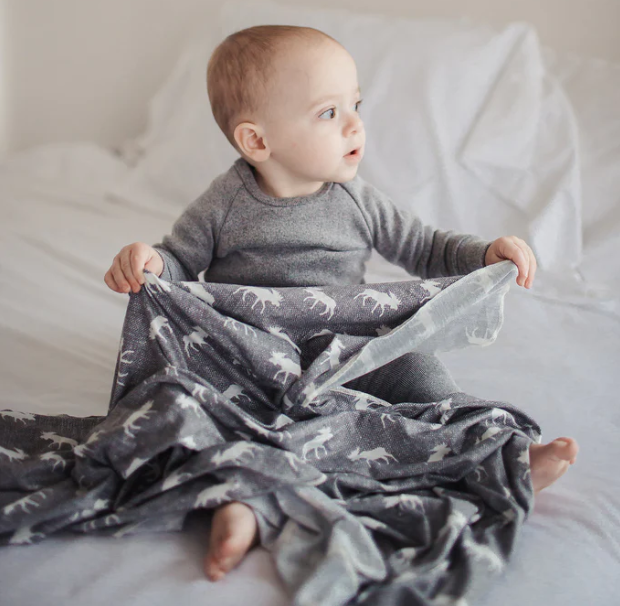 SWADDLE BLANKET