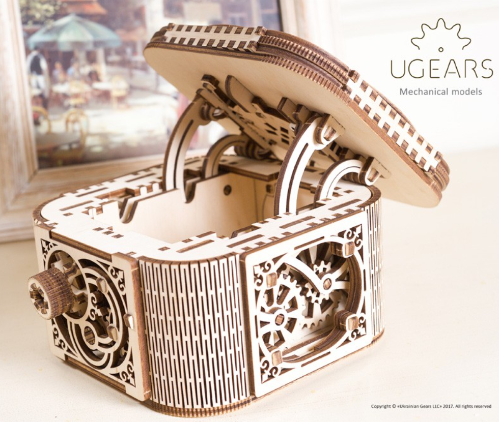UGEARS TREASURE BOX