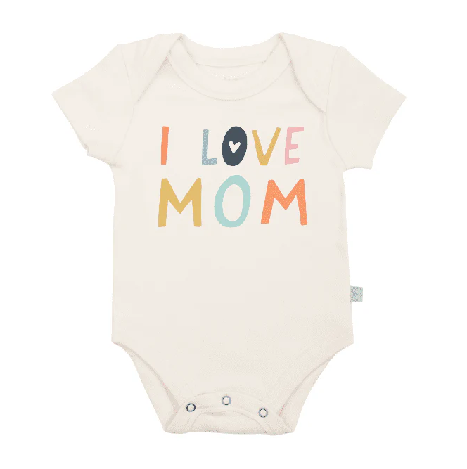 ONESIE LOVE MOM