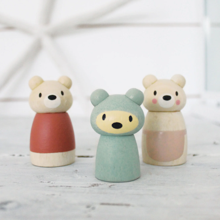 BEAR TALES WOODEN FIGURES