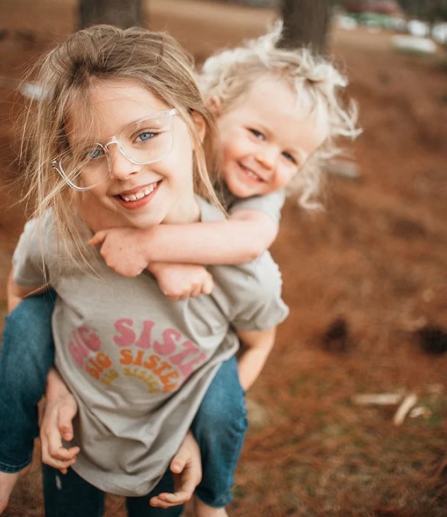 BIG SIS T-SHIRT