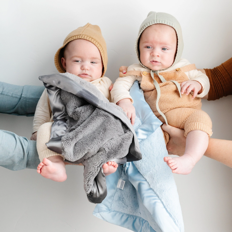 BLANKIE SATIN TRIM GRAY