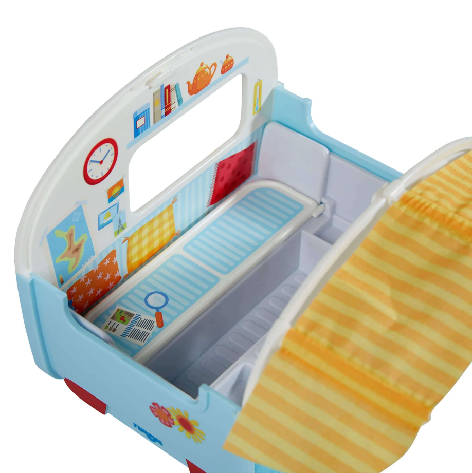 LITTLE FRIENDS CAMPER VACATION