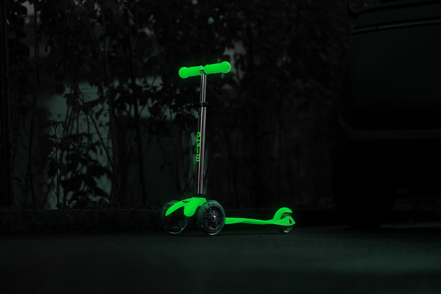 SCOOTER MINI GLOW PLUS LED LIME