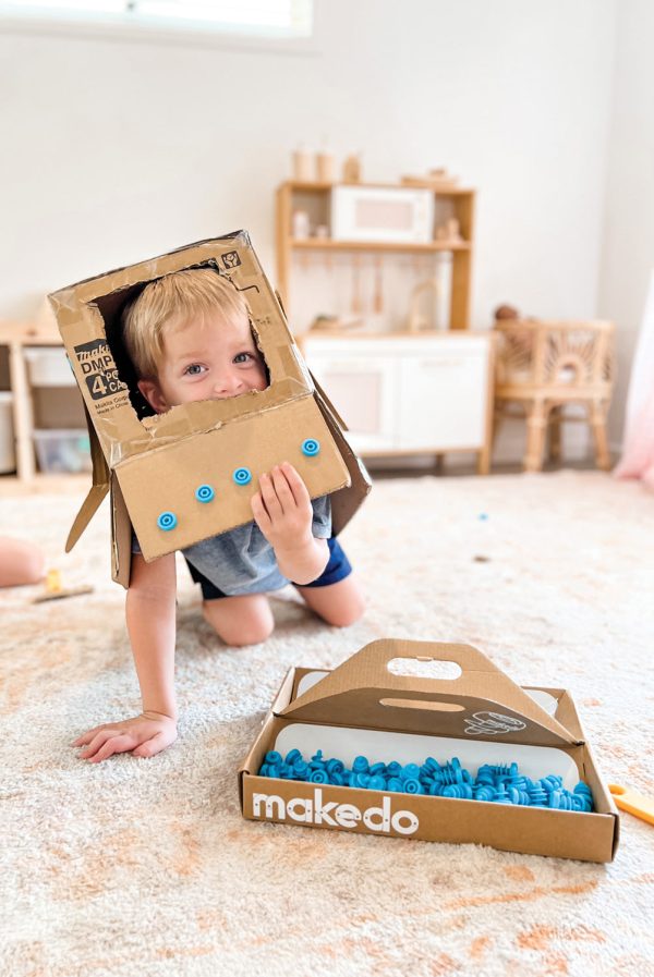 DISCOVER MAKEDO KIT
