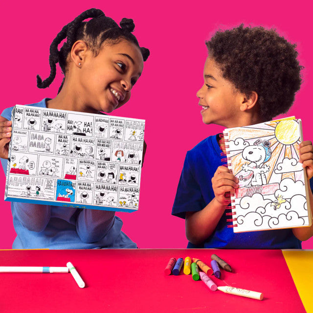 COLORING ACTIVITY & STICKER KIT PEANUTS
