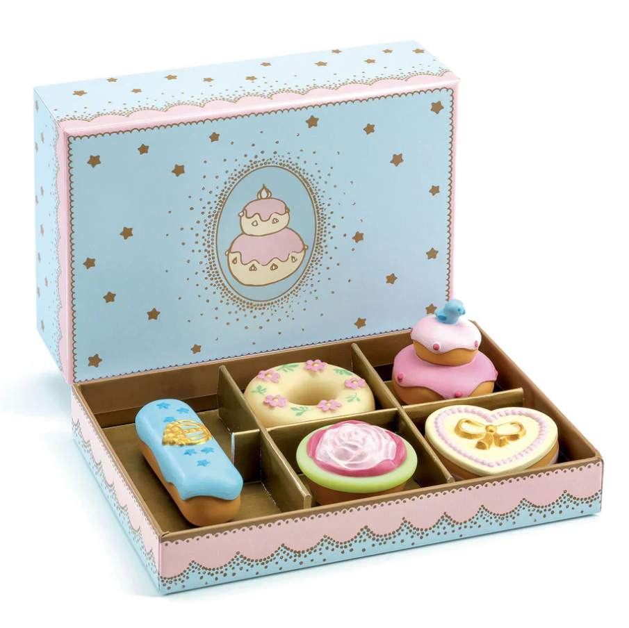 PRINCESSES CAKE PLAY SET