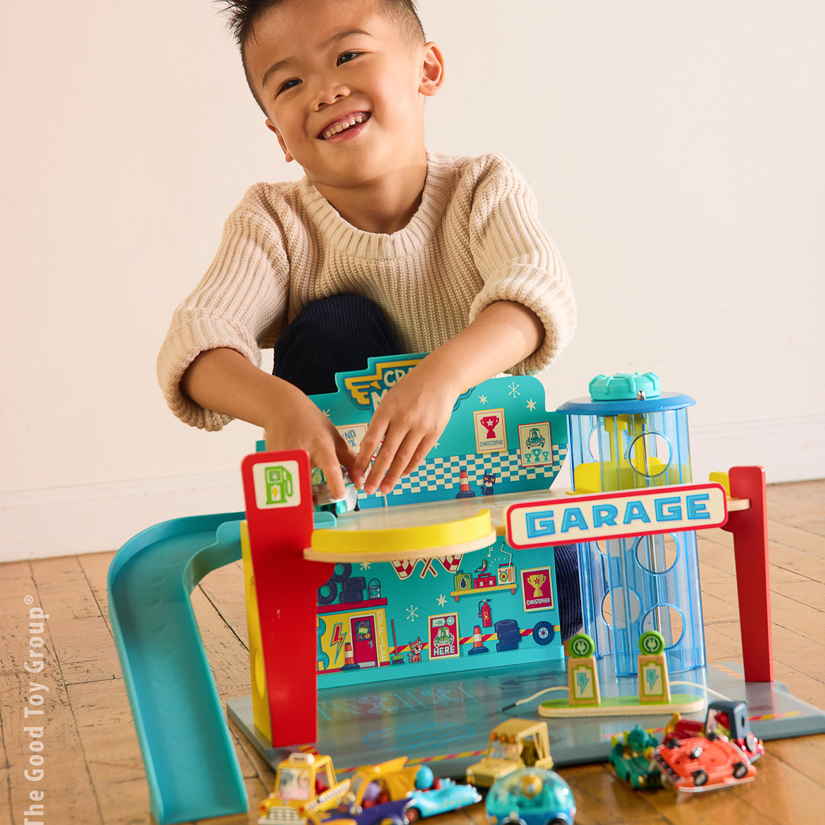 GARAGE CRAZY MOTORS — Clothes Pony