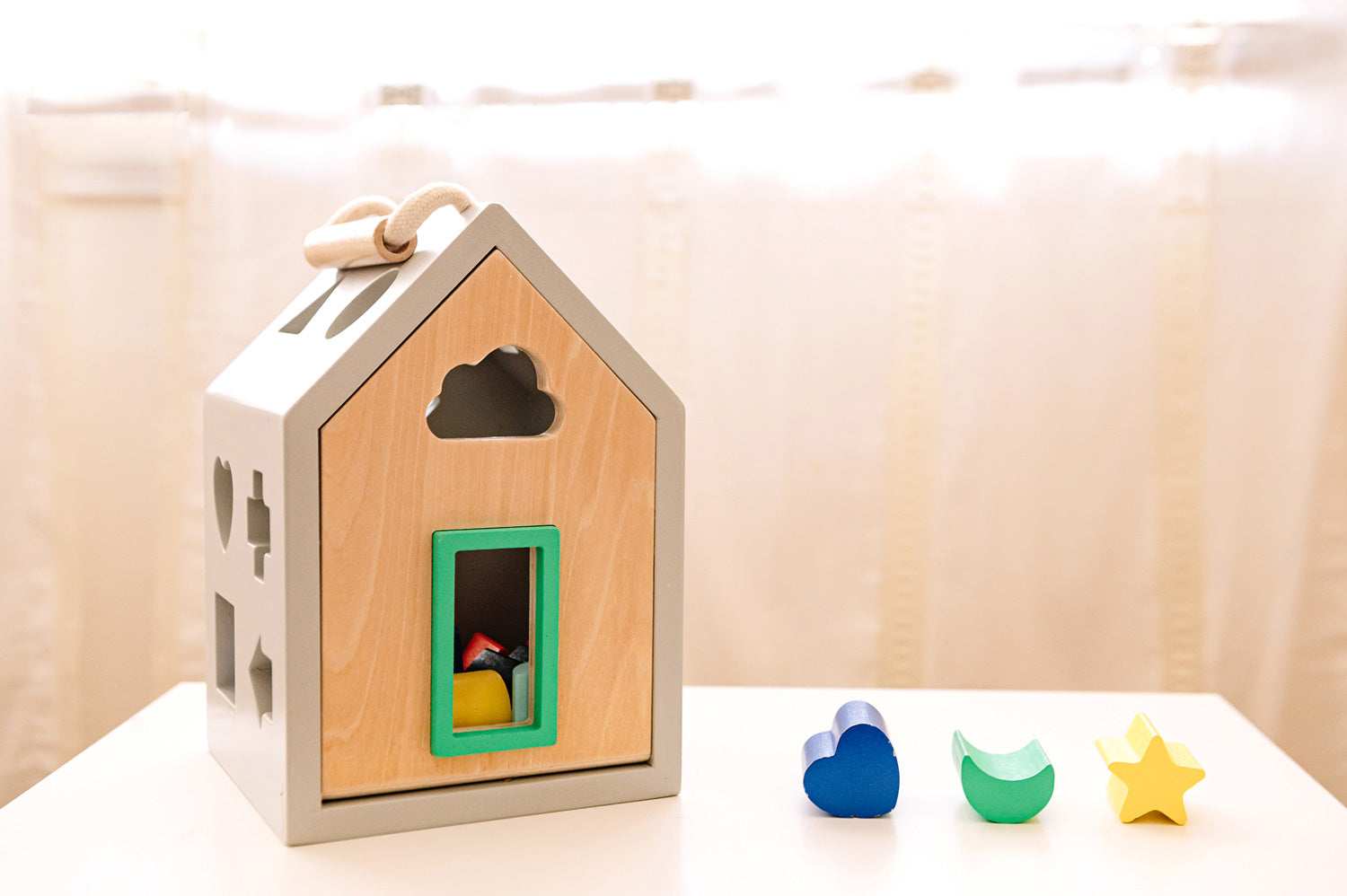 HOUSE SHAPED WOOD SORTER