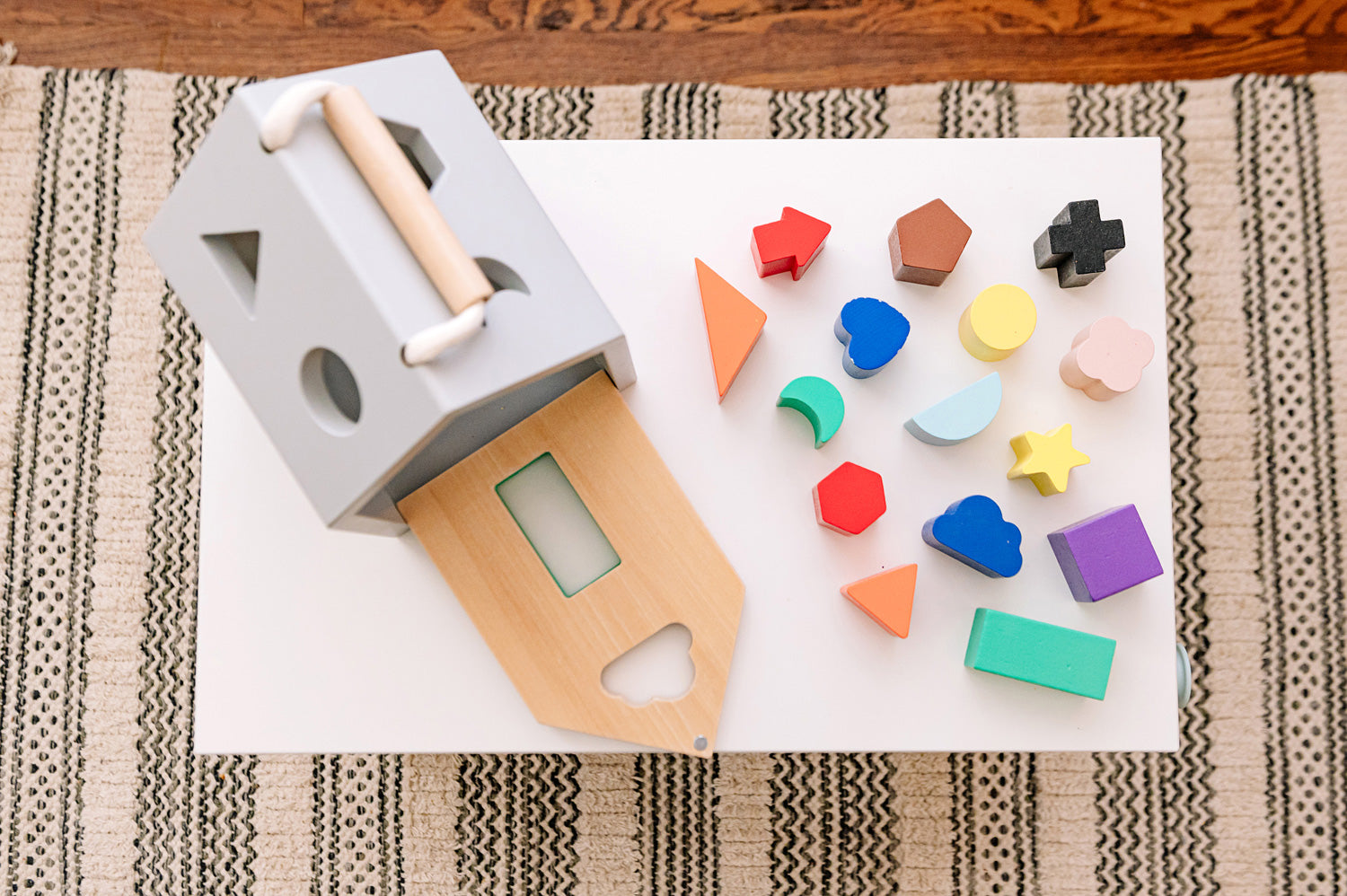 HOUSE SHAPED WOOD SORTER