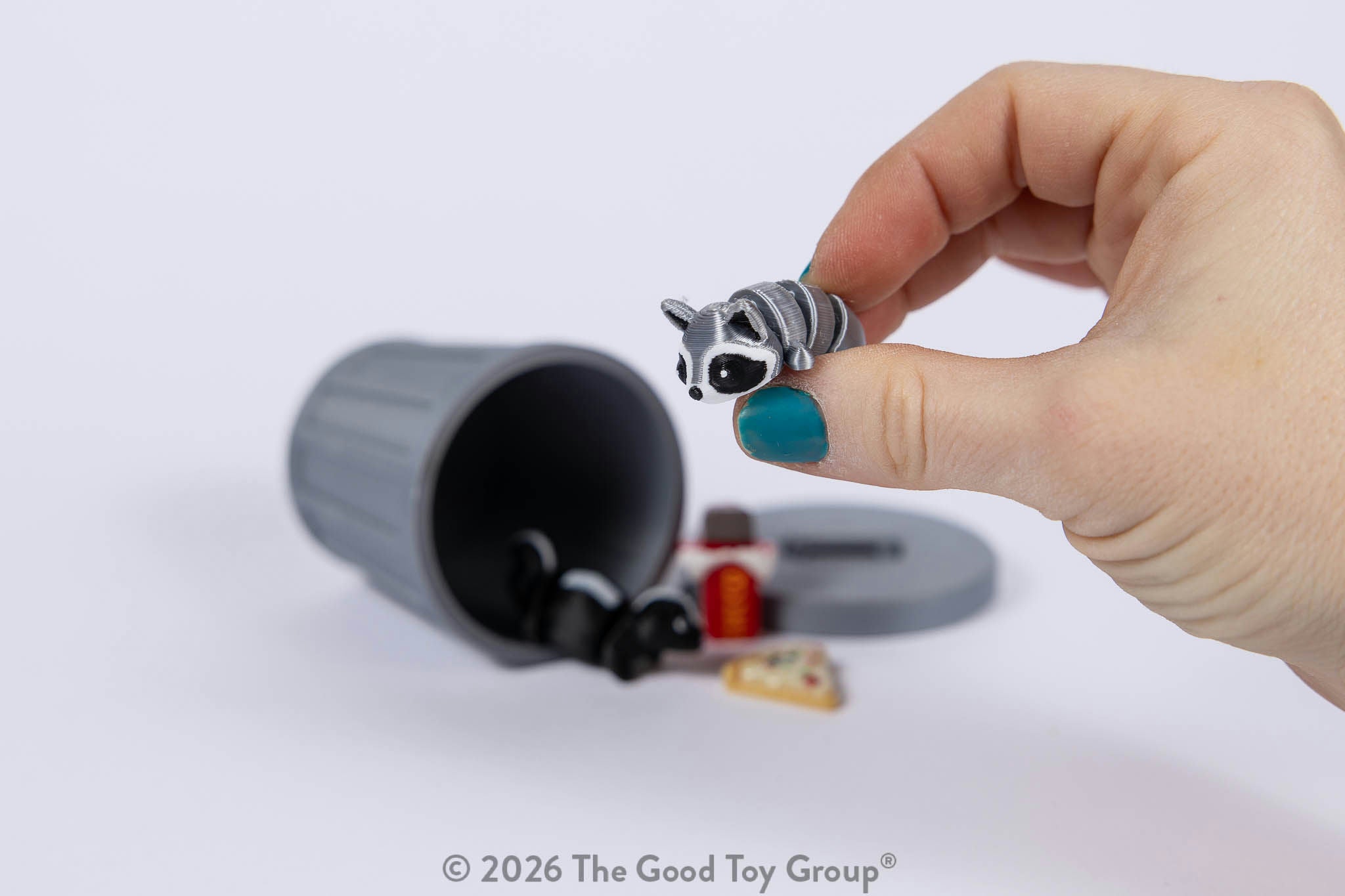 SURPRISE TRASH-AMALS