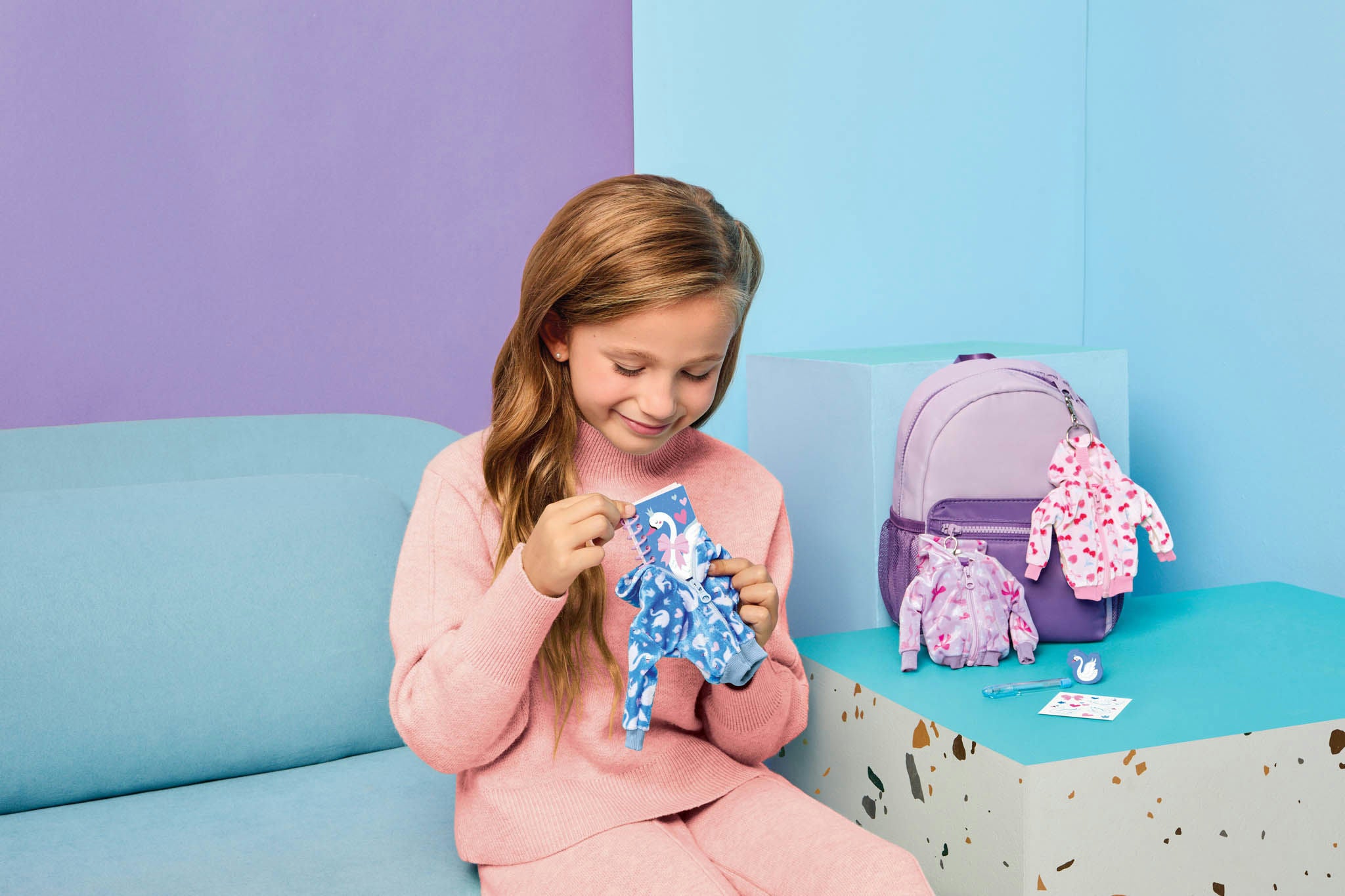 KEYCHAIN MINI HOODIES WITH STATIONERY